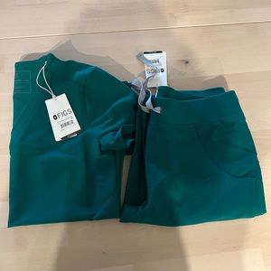 Figs green scrubs